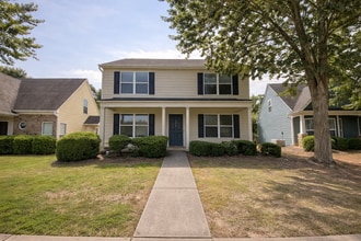 Building Photo - PRE-LEASING FOR AUGUST 2026 ! 1/2 DEPOSIT SPECIAL