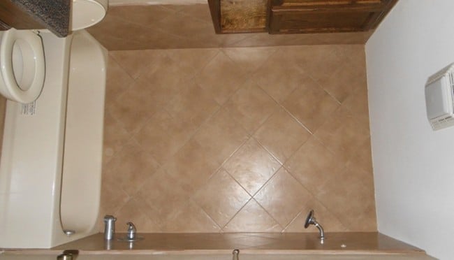 Interior Photo - 2101 E. Kearney