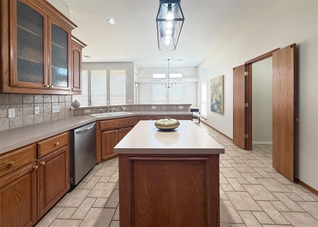 Building Photo - 18212 Willow Oak Ln