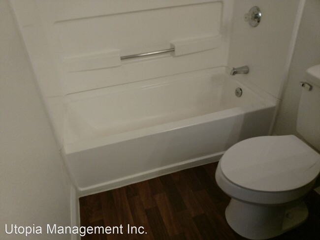 Building Photo - 3 br, 2 bath House - 2801 N. Rainbow Blvd....