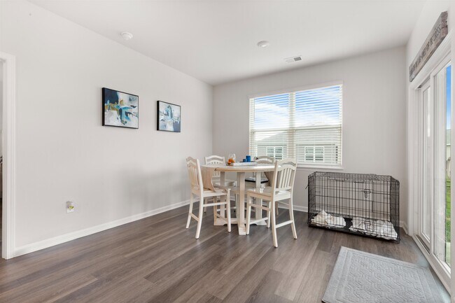 Building Photo - 428 Bearskin Ct