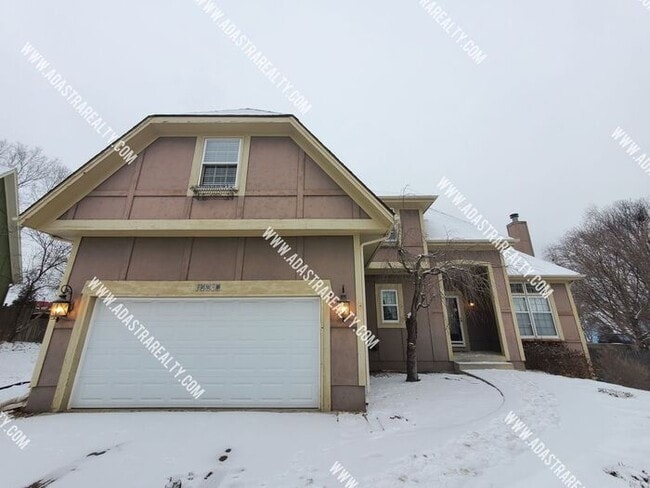 Building Photo - Gorgeous Blue Valley Home-Available in JULY!!