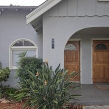 Building Photo - 401/403 Johnson