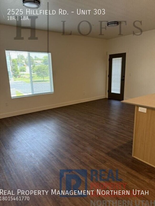 Building Photo - 2525 Hillfield Rd.-Unit 303