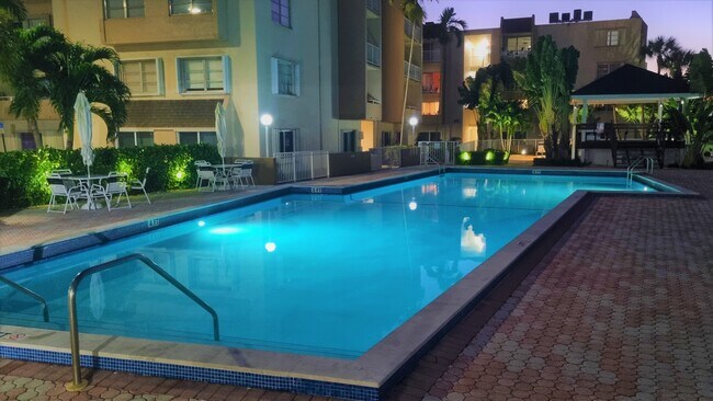 Building Photo - 7727 SW 86th St