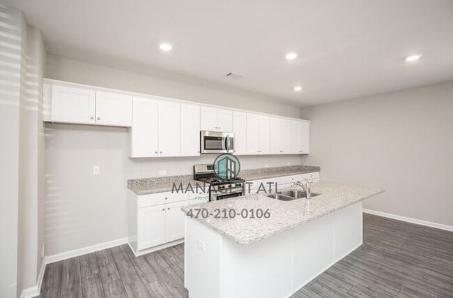 Building Photo - Brand New 4 Bedroom home