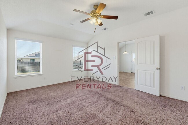 Building Photo - 6705 Black Springs Dr