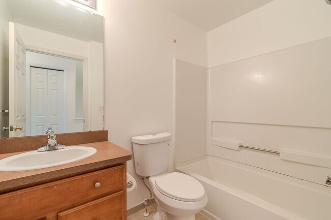 Building Photo - Charming 2-Bed 2.5-Bath with Attached Garage in the desirable Northville Twp (AVAILABLE NOW!)