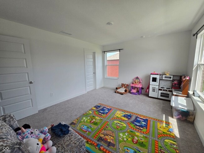 Building Photo - 5128 Summerton St