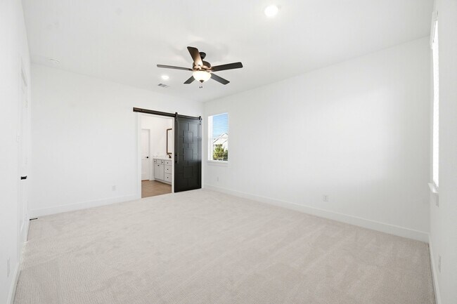Building Photo - 21202 Creeping Bentgrass Dr