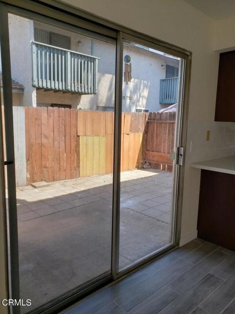 Building Photo - 102 E Ventura St