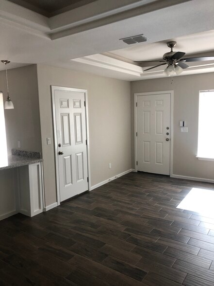 Primary Photo - 2316 Taxco Court