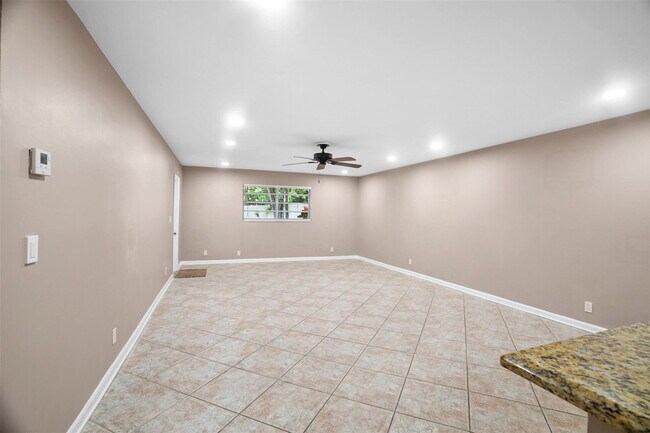 Building Photo - 22615 SW 66th Ave