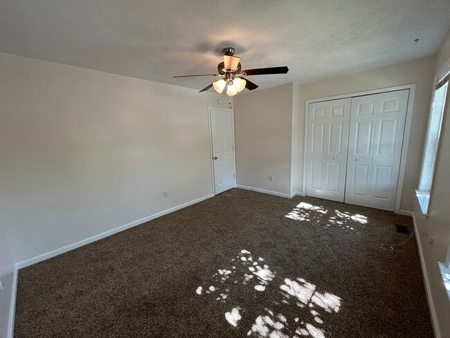 Building Photo - 9917 W Midland Way