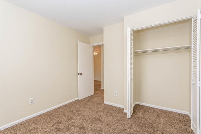 Building Photo - 514 Cascade Ct