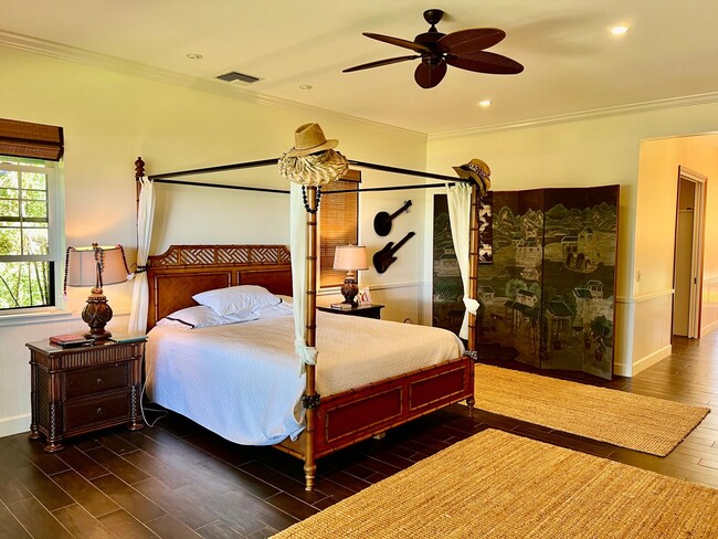 Building Photo - Luxury Oceanview Estate | Fully Furnished ...