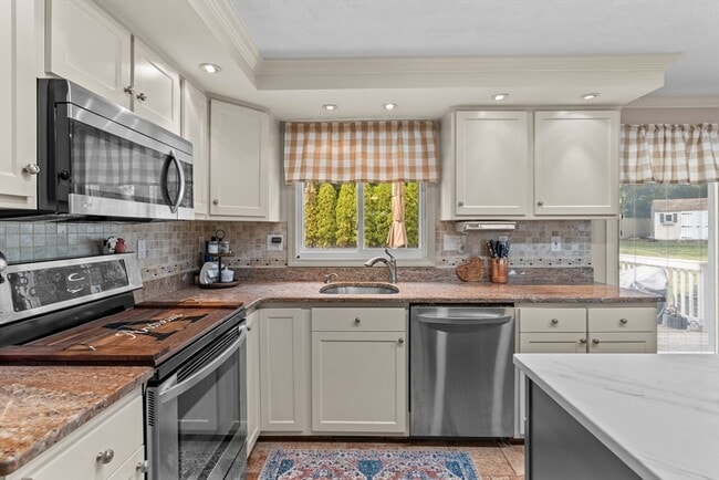 Building Photo - 18 Arthur G Pernokas Dr