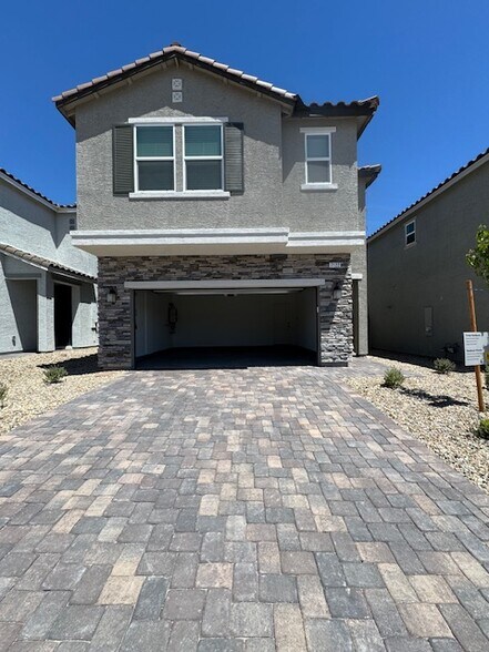 Primary Photo - 7122 Parkallen Ave
