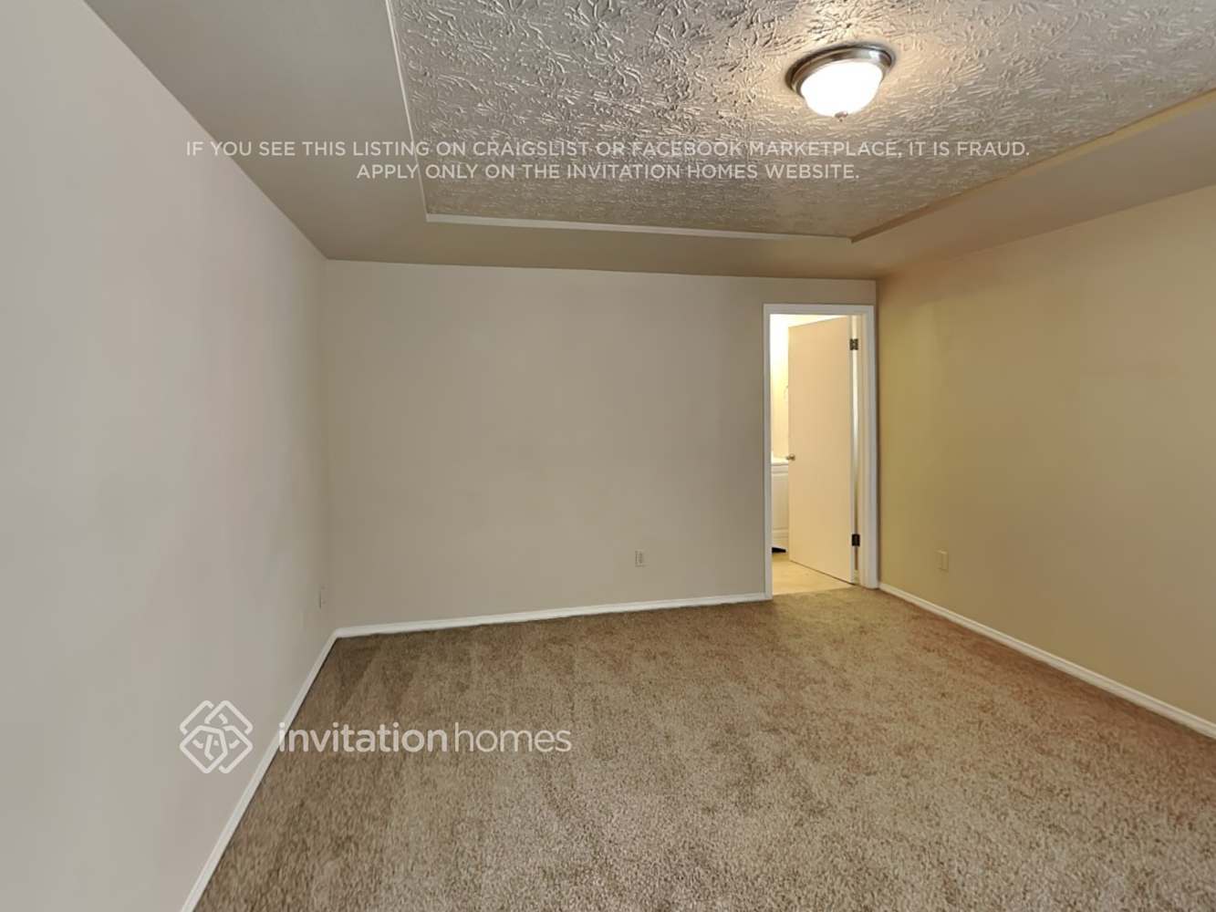 Building Photo - 6811 62nd Dr NE