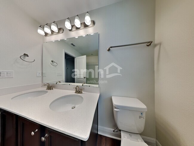 Building Photo - 1048 Lake Trudy Dr