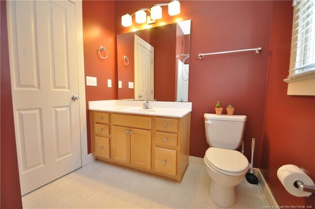 Building Photo - 1164 Trentini Ave