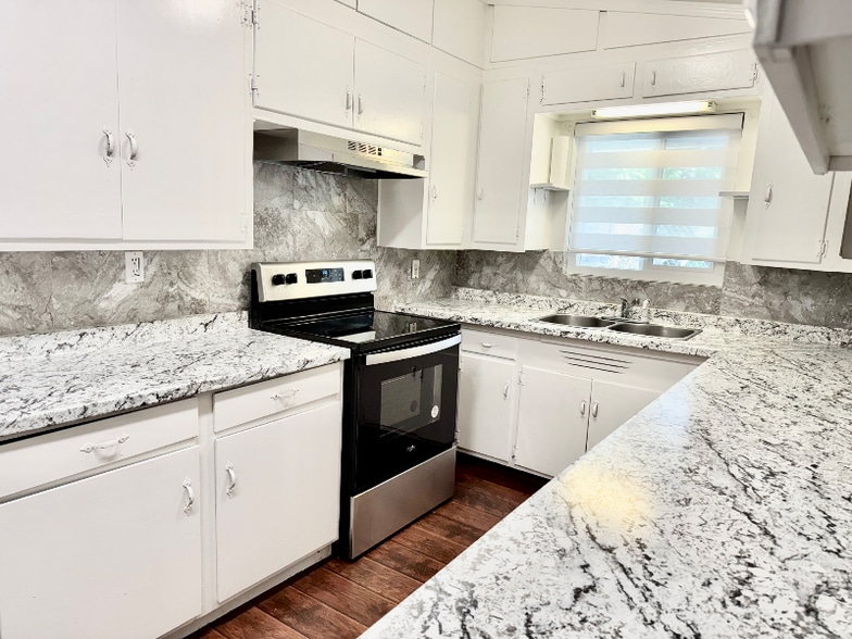 Building Photo - 3808 San Novado Wy