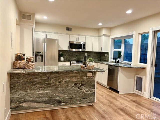 Building Photo - 18195 Canyon Ct