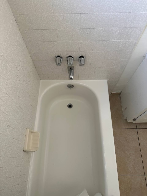 Building Photo - 5154 Santa Ana St