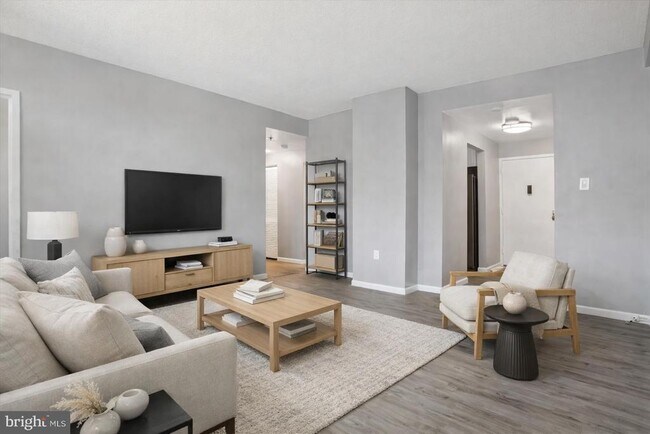 Building Photo - 28 Allegheny Ave