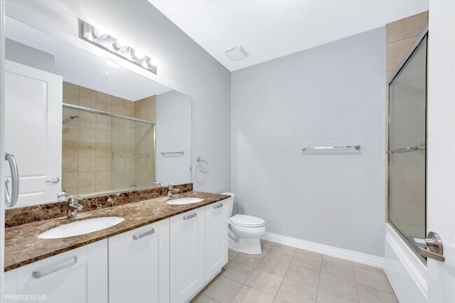 Building Photo - 170 W Polk St