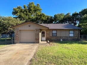 Building Photo - 3601 Pearl St