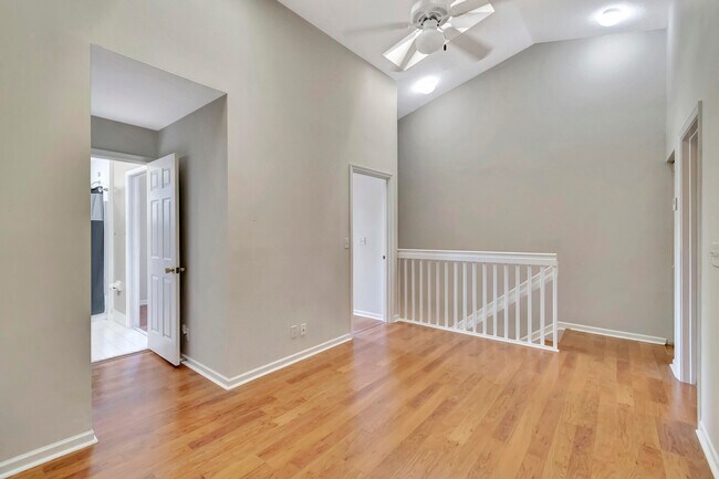 Building Photo - 6872 Brook Hollow Rd