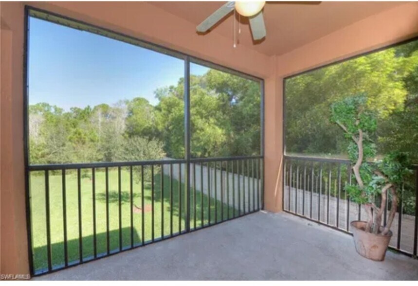 Building Photo - 3702 Pino Vista Way