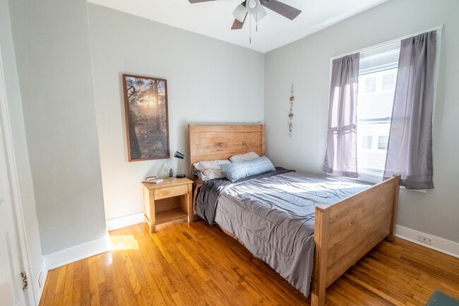 Building Photo - 715 Union Ave SE