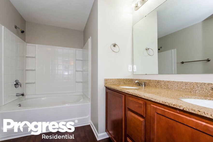 Building Photo - 9711 Cayenne Dr