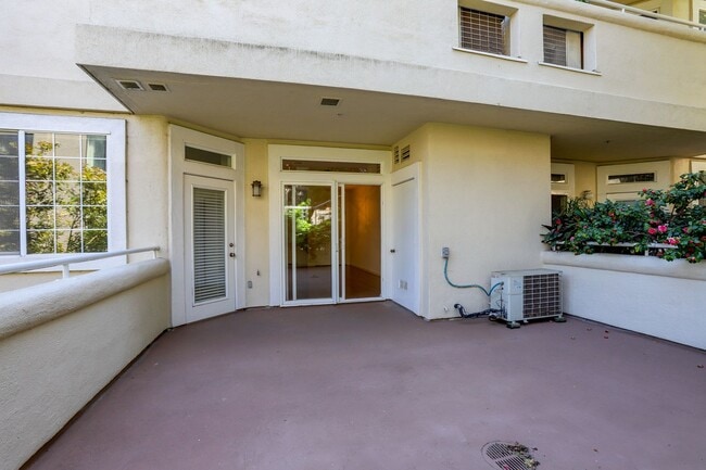 Building Photo - Updated 1BR/1BA Condo with Large Patio & Parking | Westside San Mateo | YouTube Tour