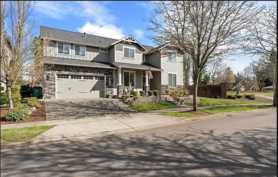 Building Photo - 1621 Bellerive Way SE