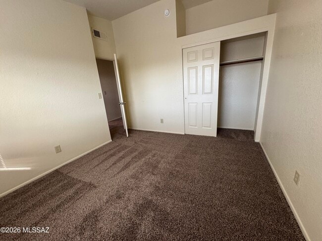 Building Photo - 5200 W Wood Owl Dr