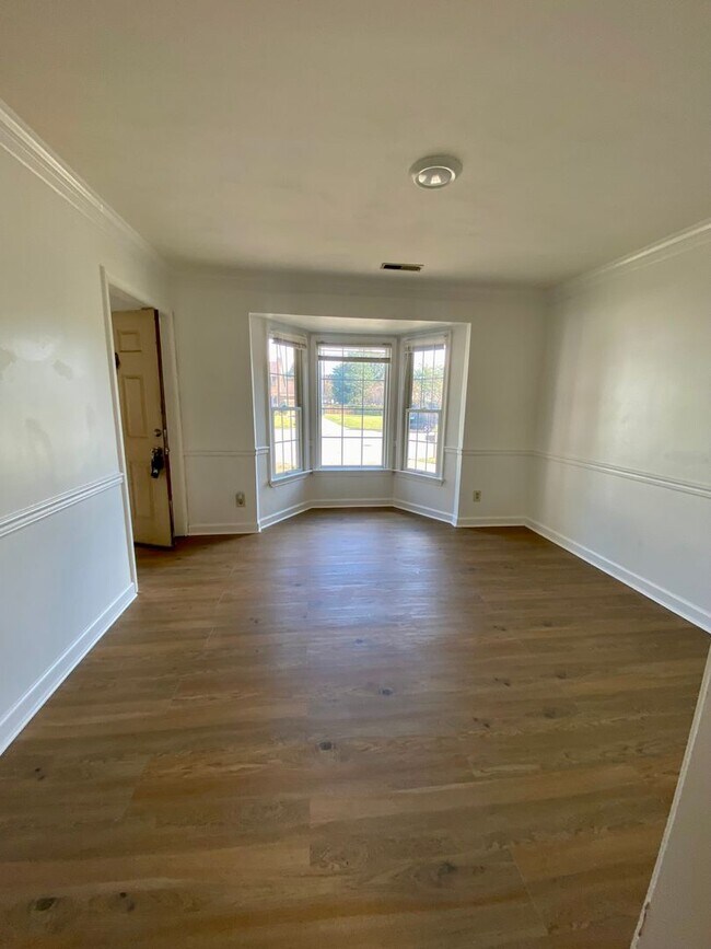 Building Photo - Wesleyan Pines