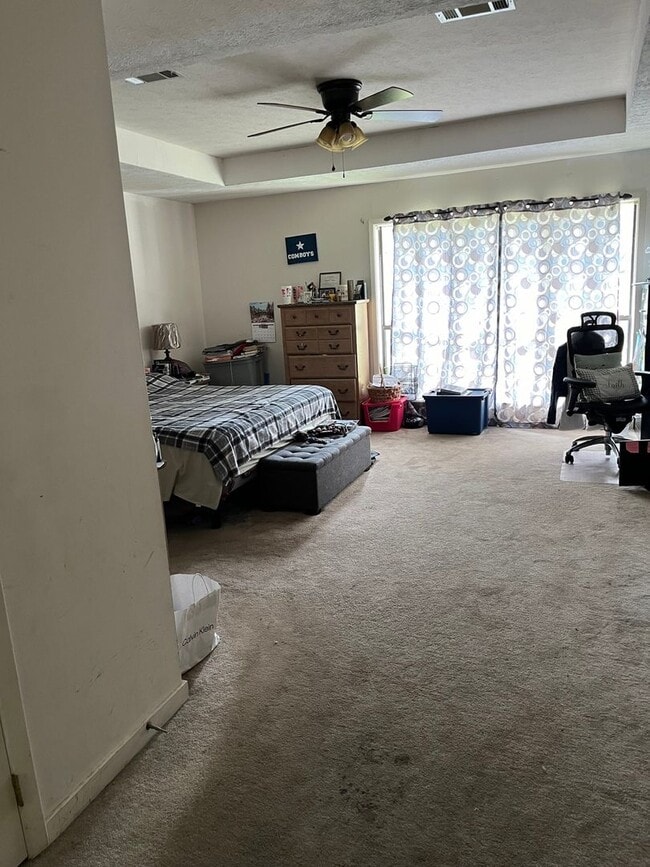 Building Photo - Spacious 3BR House in Byram