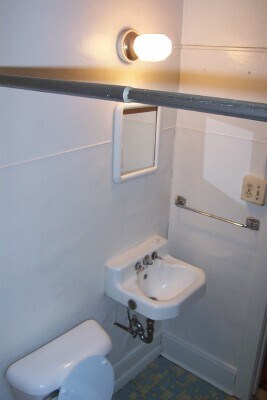 Building Photo - 311 Thompson St