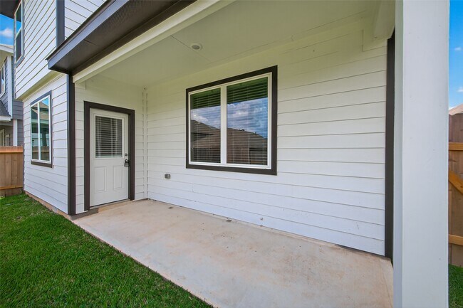Building Photo - 2348 Mooneye Ct