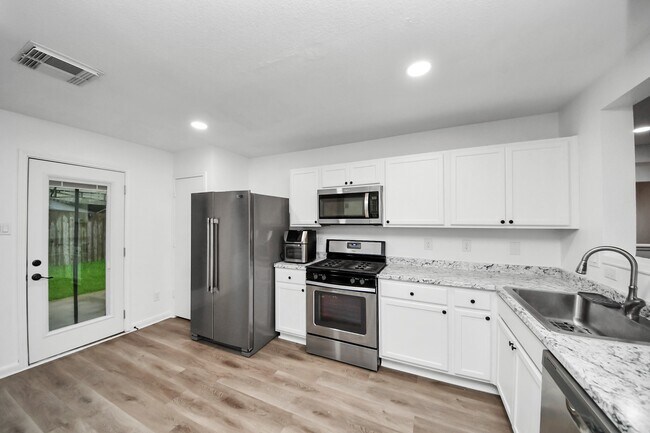Building Photo - 20631 Tealbrook Dr