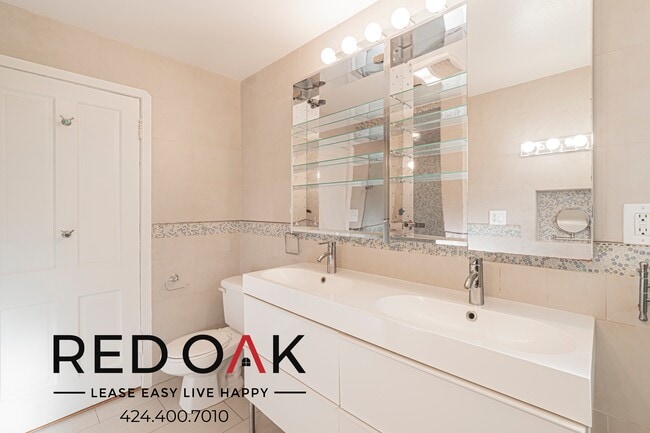 Building Photo - 2421 California Ave