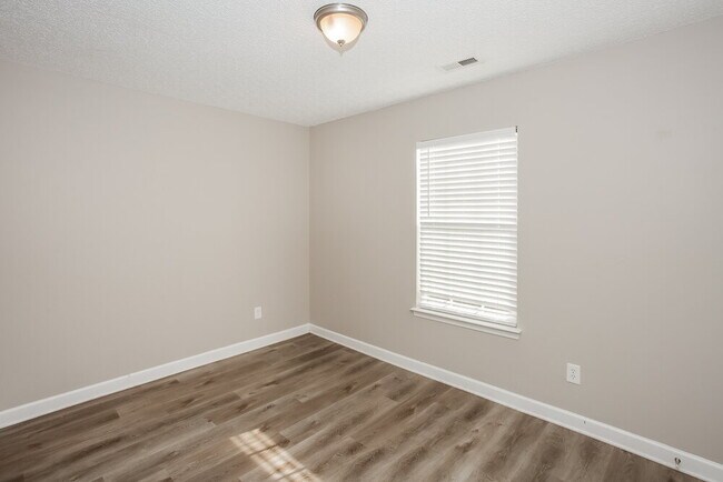 Building Photo - 4905 Aldersbrook Dr