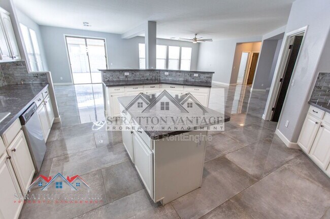 Building Photo - 17916 N 183rd Ave