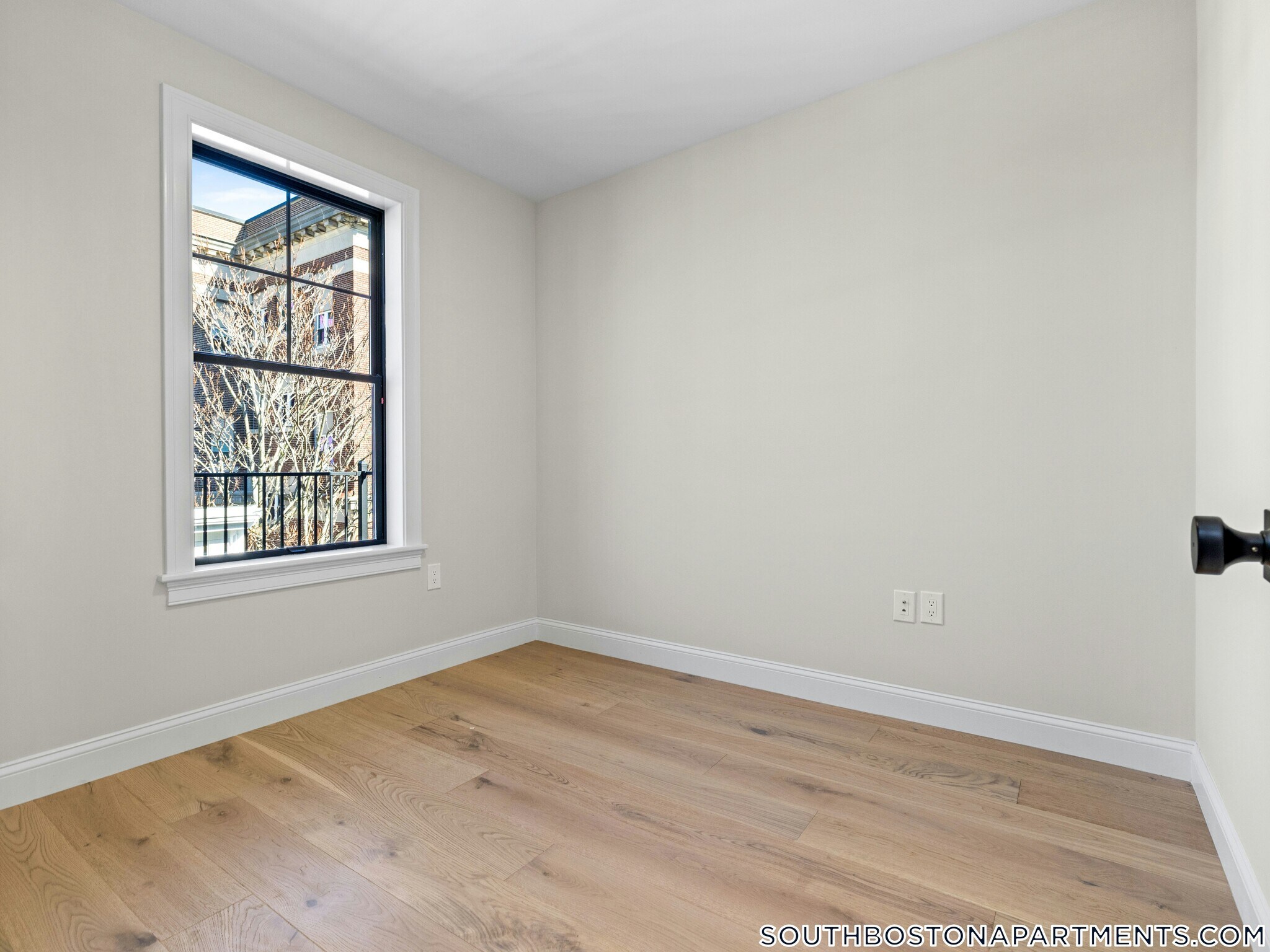 Building Photo - 48 Woodward St