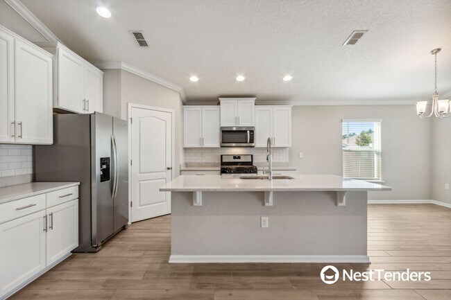 Building Photo - 83109 Village Walk