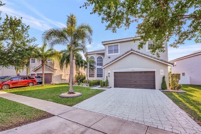 Building Photo - 2102 SW 176th Ave