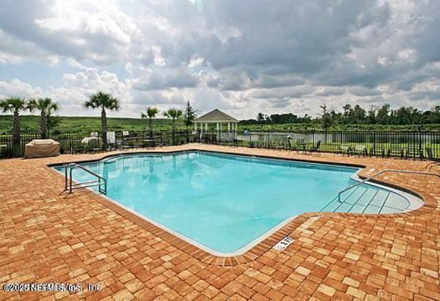 Building Photo - 4325 Edgewater Crossing Dr